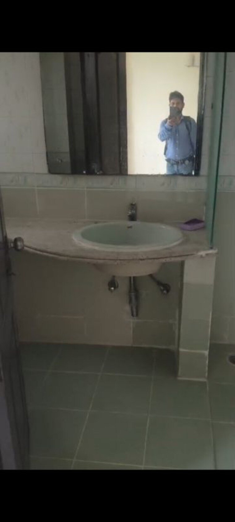 Bathroom, badshahpur 3 Bedroom 2400 Sq.Ft. Apartment In Badshahpur Gurgaon 10705452
