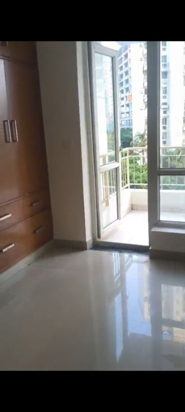 Room, badshahpur 3 Bedroom 2400 Sq.Ft. Apartment In Badshahpur Gurgaon 10705452