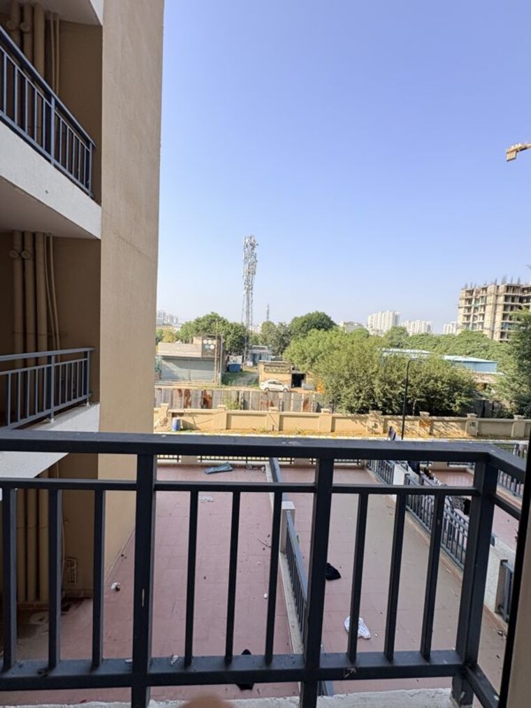 Balcony, landmark-the-homes-81 2.5 Bedroom 645 Sq.Ft. Apartment In Sector 81 Gurgaon 10705505