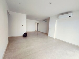 Hall in 3 BHK Apartment at Smart World Orchard, Sector 61 – for Rent