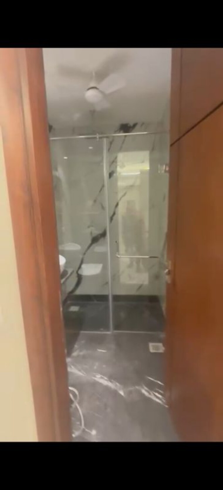 Bathroom, safdarjung enclave 3 Bedroom 175 Sq.Yd. Builder Floor In Safdarjung Enclave Delhi 10705538
