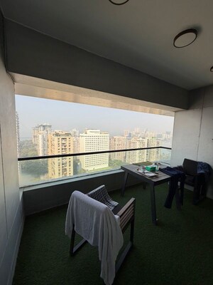 Team Area in 3 BHK Apartment at Rustomjee Crown, Prabhadevi – for Rent