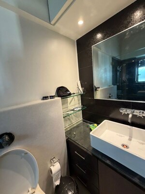 3 BHK Apartment For Rent in Rustomjee Crown, Prabhadevi