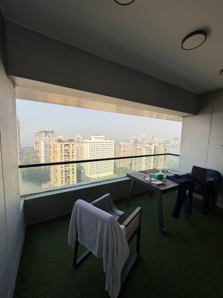 Team Area, lodha-the-world-towers-world-one-tier-2 3 Bedroom 2000 Sq.Ft. Apartment In Worli Mumbai 10705561