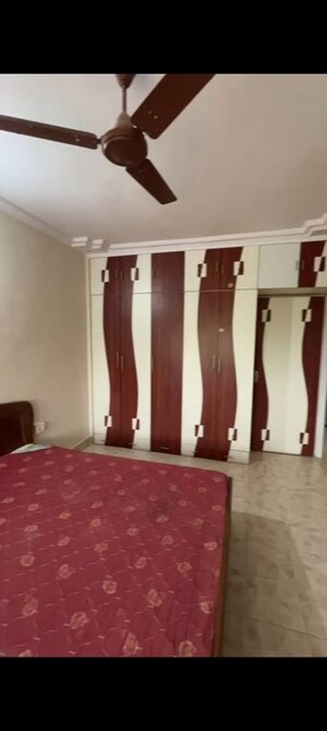 Bedroom in 2 BHK Apartment at Preetam Park Apartment, Kandivali East – for Rent