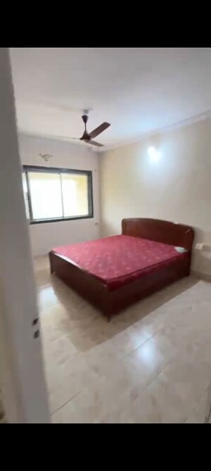 Bedroom in 2 BHK Apartment at Preetam Park Apartment, Kandivali East – for Rent