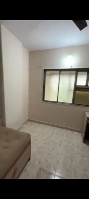 Room in 2 BHK Apartment at Preetam Park Apartment, Kandivali East – for Rent