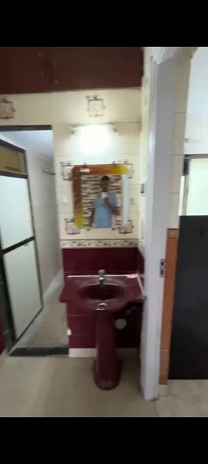 Furnished Amenities in 2 BHK Apartment at Preetam Park Apartment, Kandivali East – for Rent
