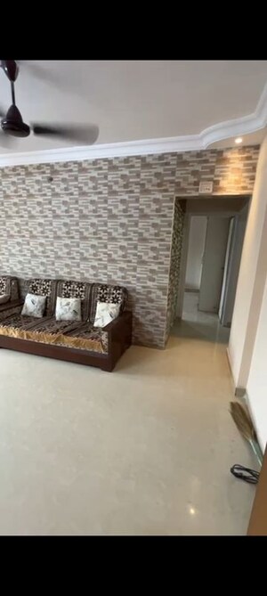 Bedroom in 2 BHK Apartment at Preetam Park Apartment, Kandivali East – for Rent