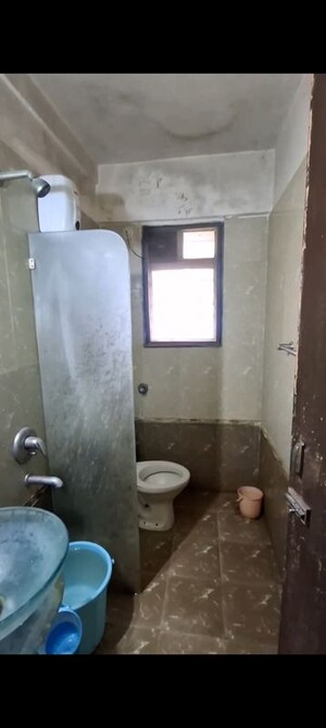 Bathroom in 2 BHK Apartment at Bhoomi Hills, Kandivali East – for Rent