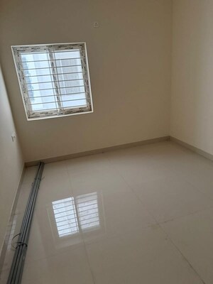Room in 3 BHK Apartment at Manikonda – for Sale