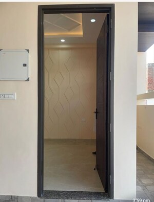 Room in 3.5 BHK Villa at Uattardhona – for Sale