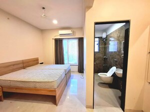 Bedroom in 1 BHK Apartment at Khar Gymkhana Apartment, Khar West – for Rent