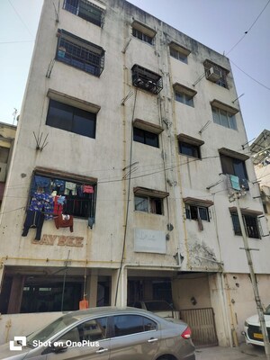  Apartment For Sale in Jayant Society