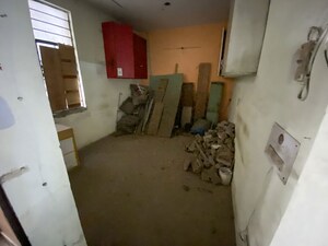 Living Room in  Shop at Kotla Mubarakpur – for Sale
