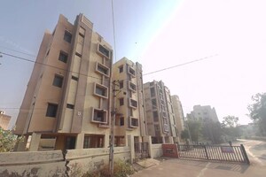  Apartment For Sale in Madhapar