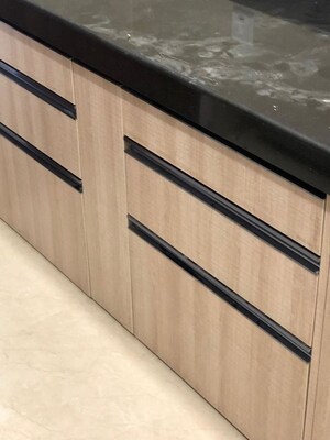 Furnished Amenities in 2 BHK Apartment at L&T Crescent Bay T2, Parel – for Rent