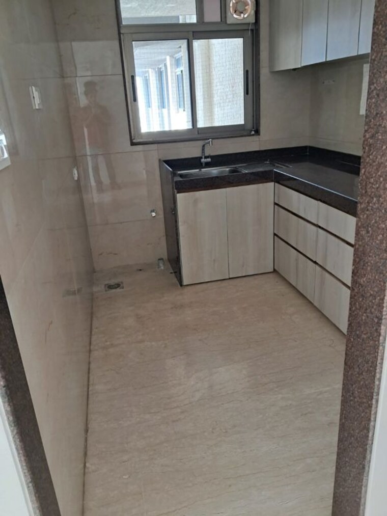 Balcony, l-t-crescent-bay-t2 2 Bedroom 788 Sq.Ft. Apartment In Parel Mumbai 10705617