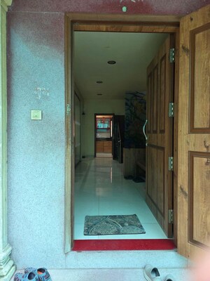 Building Lobby in 3 BHK Apartment at Piramal Mahalaxmi, Mahalaxmi – for Rent