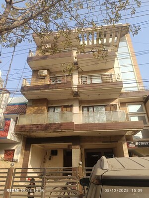  Builder Floor – Exterior View View at Urban Estate - for Sale