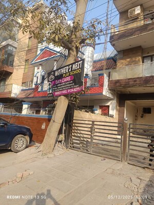  Builder Floor – Exterior View View at Urban Estate - for Sale