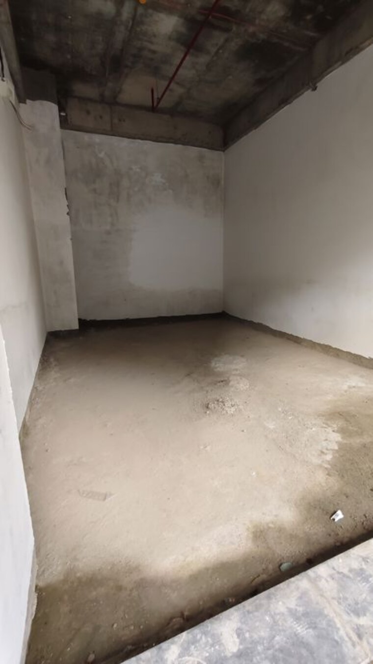 Room, shishta-city-centre-92 Commercial Shop 350 Sq.Ft. In Sector 92 Gurgaon 10705685