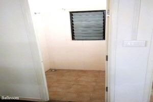 Bathroom in 1 BHK Apartment at Thite Nagar – for Rent