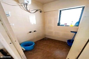 Bathroom in 1 BHK Apartment at Thite Nagar – for Rent