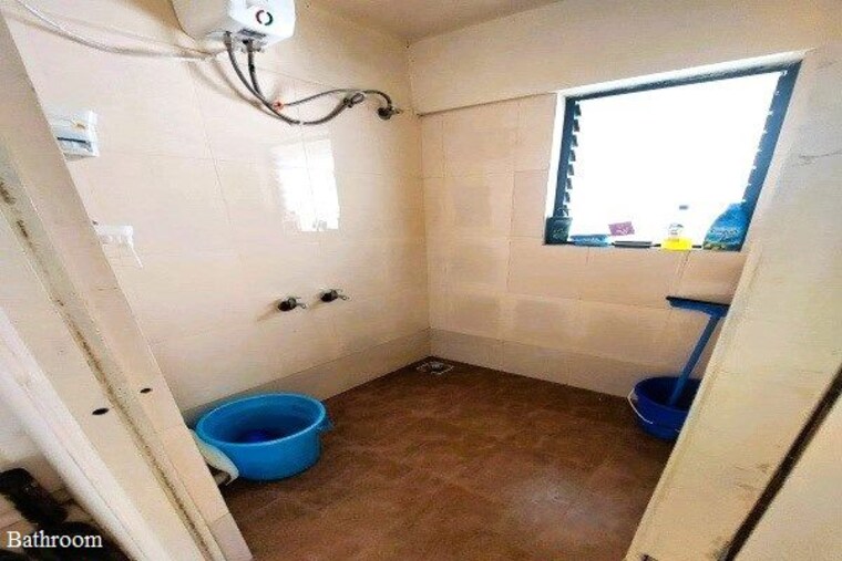 Bathroom, thite nagar 1 Bedroom 480 Sq.Ft. Apartment In Thite Nagar Pune 10705646
