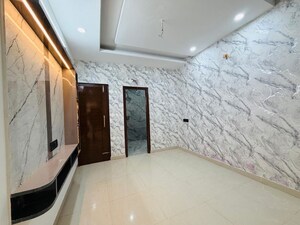Room in 3 BHK Builder Floor at MS Enclave Zirakpur, Dhakoli – for Sale