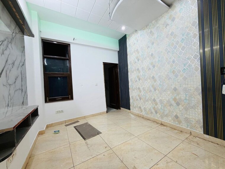 Room, pir machalla 3 Bedroom 900 Sq.Ft. Builder Floor In Pir Machalla Zirakpur 10705746