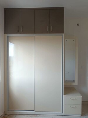 Room in  Apartment at Shriram WYT Field, Budigere – for Rent