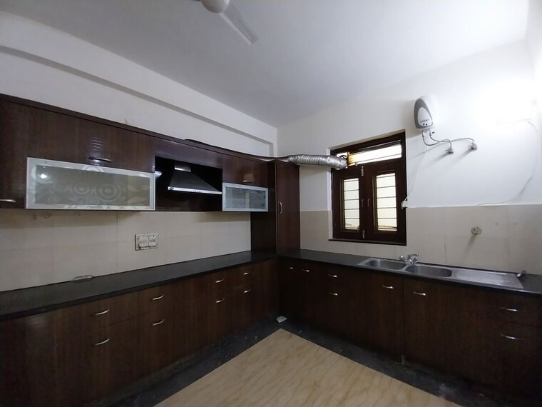Kitchen, sector 45 3 Bedroom 275 Sq.Yd. Builder Floor In Sector 45 Gurgaon 10705878