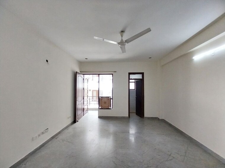 Room, sector 45 3 Bedroom 275 Sq.Yd. Builder Floor In Sector 45 Gurgaon 10705878