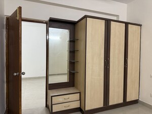 Room in 3 BHK Apartment at Mani Enclave Yapral, Yapral – for Sale