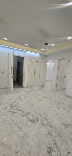 4 BHK Builder Floor For Rent in Sector 43