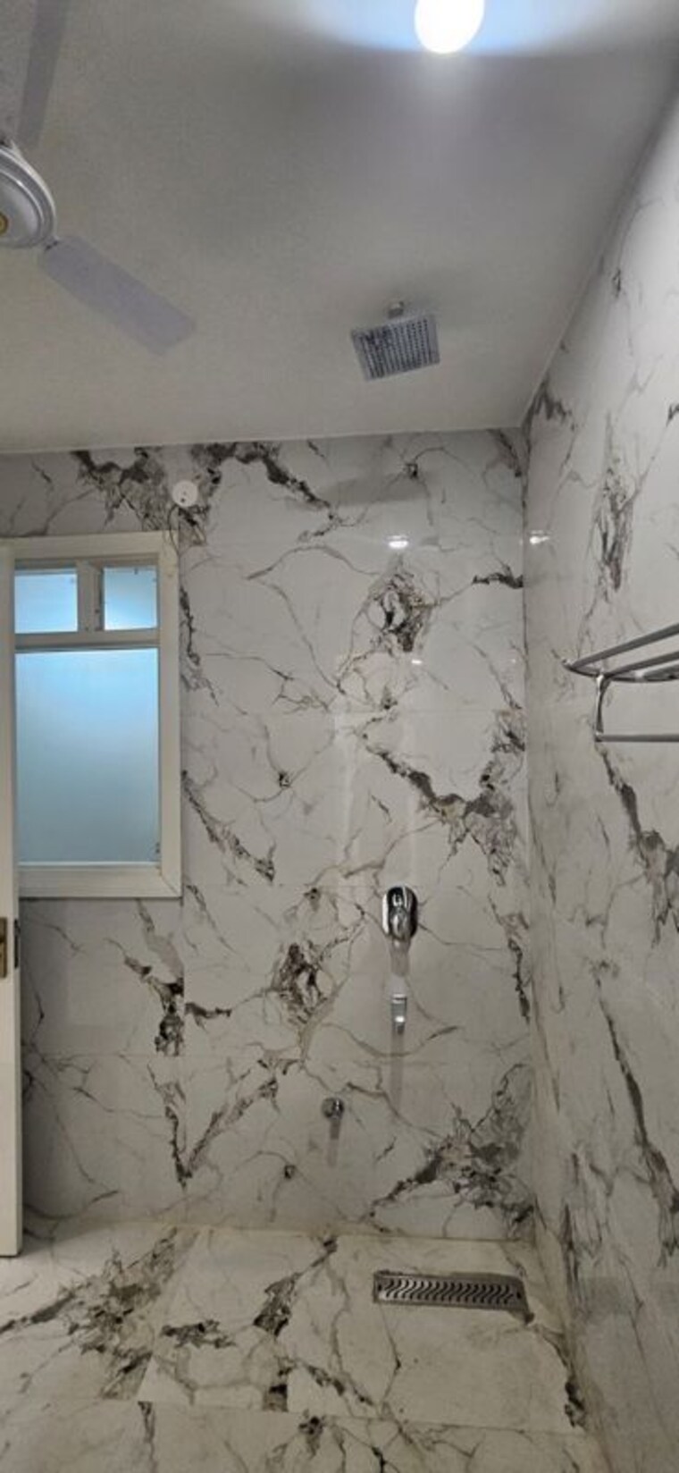 Bathroom, sector 43 4 Bedroom 263 Sq.Yd. Builder Floor In Sector 43 Gurgaon 10705914