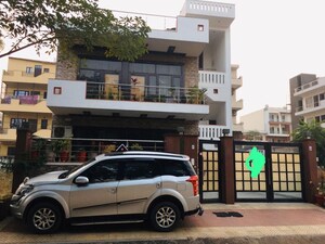 3 BHK Builder Floor For Rent in Sector 46