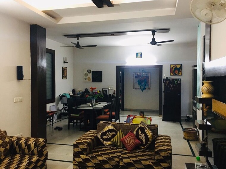 Gym, sector 46 3 Bedroom 1500 Sq.Ft. Builder Floor In Sector 46 Gurgaon 10705972