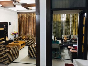 Gym in 3 BHK Builder Floor at Sector 46 – for Rent