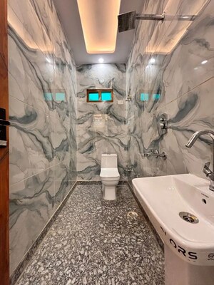 Bathroom in 4 BHK Independent House at Uttam Nagar – for Sale