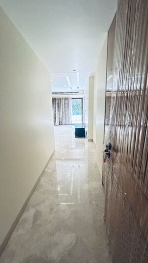 5 BHK Builder Floor For Sale in Vasant Vihar