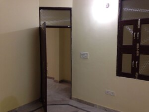 Room in 2 BHK Builder Floor at Patparganj – for Rent