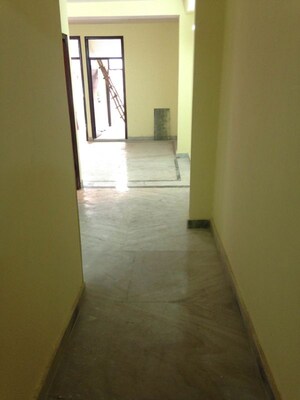 Room in 2 BHK Builder Floor at Patparganj – for Rent