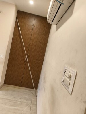 Furnished Amenities in 4 BHK Builder Floor at Sector 38 – for Rent