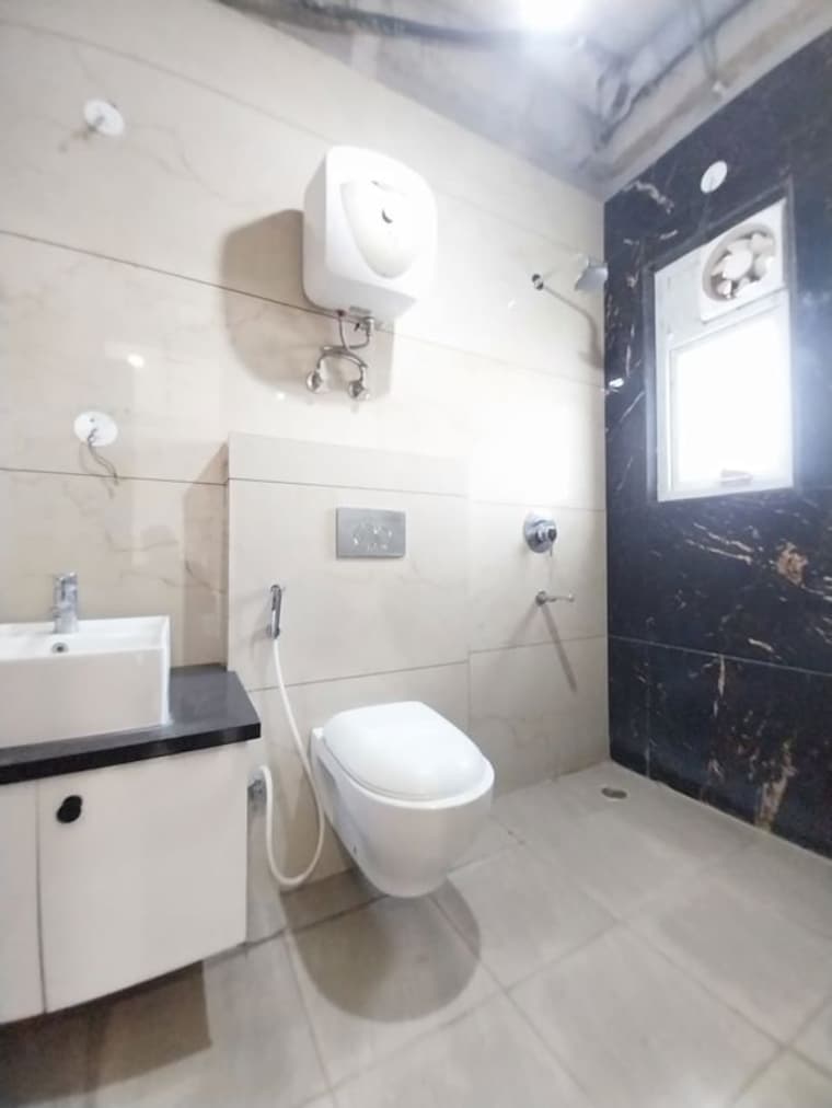 Bathroom, ss-linden 4 Bedroom 2750 Sq.Ft. Builder Floor In Sector 84 Gurgaon 10706063