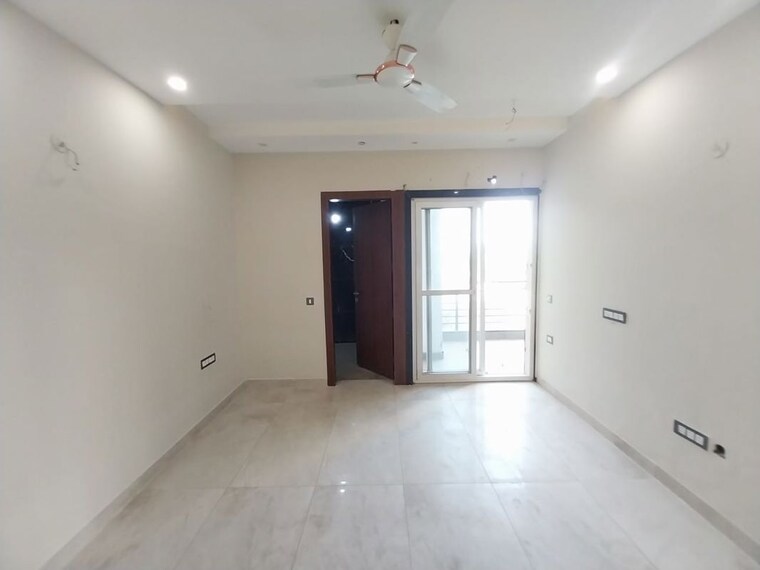 Room, ss-linden 4 Bedroom 2750 Sq.Ft. Builder Floor In Sector 84 Gurgaon 10706063