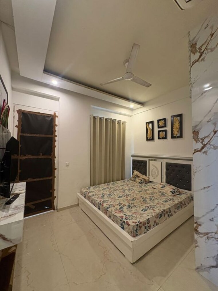 Bedroom, sector 61 3 Bedroom 1650 Sq.Ft. Builder Floor In Sector 61 Gurgaon 10706191