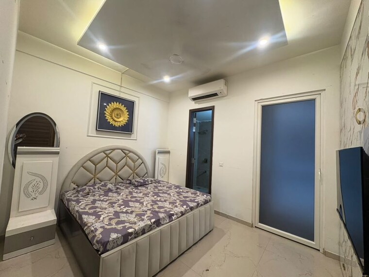 Bedroom, sector 61 3 Bedroom 1650 Sq.Ft. Builder Floor In Sector 61 Gurgaon 10706191