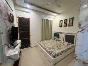 Bedroom in 3 BHK Builder Floor at Sector 61 – for Rent